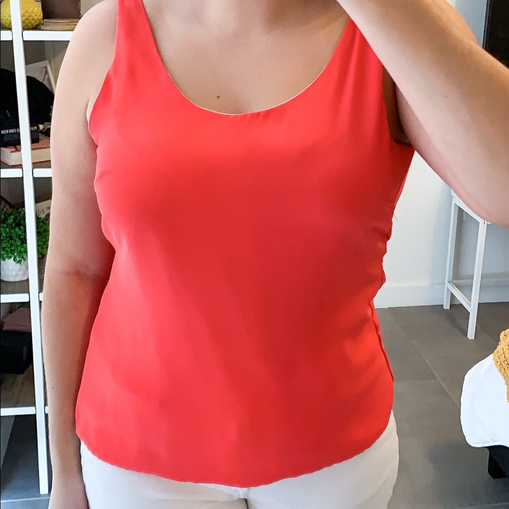 Open-back top